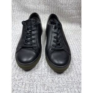 Ecco Sneaker Womens Size 8-8.5 US 39 EU Black Leather Lace Up Golf